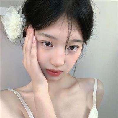 最近，我的妹妹有点怪